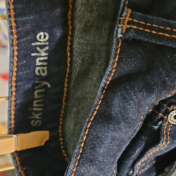 From mom's closet skinny ankle jeans 10P Worn only one time to try on. - Picture 4 of 12